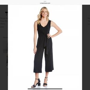 Karen Kane sleeveless cropped tie front black jumpsuit Large